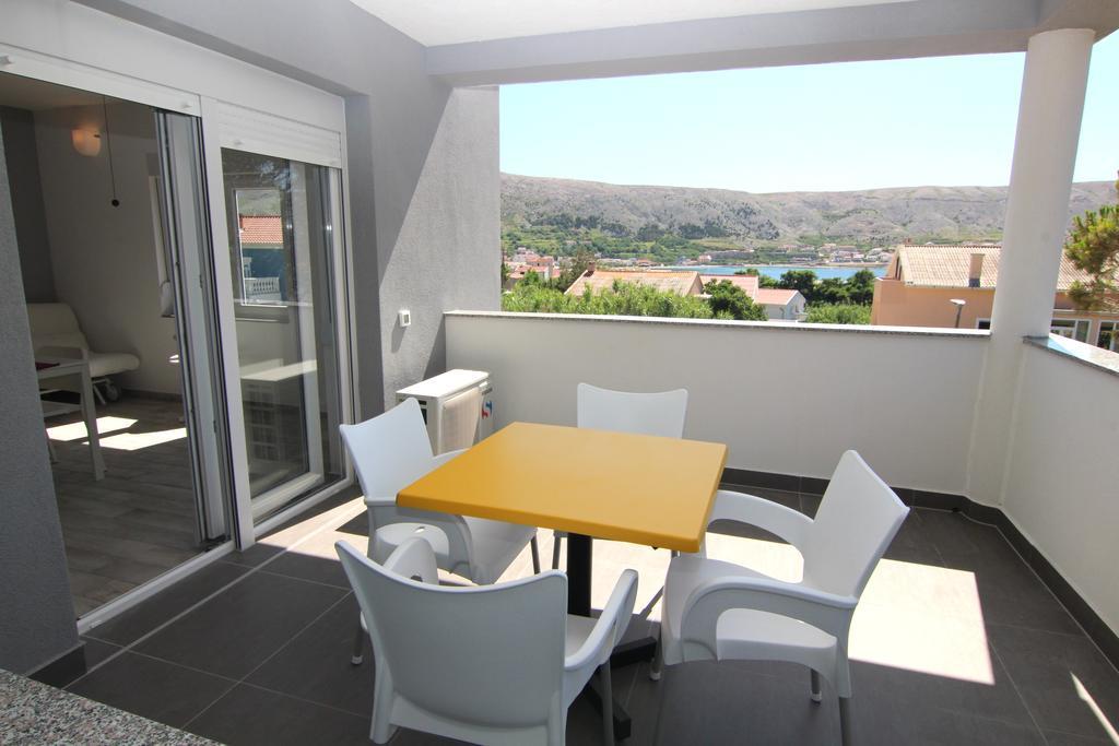 Apartment Villa Franci Pag Town Exterior photo