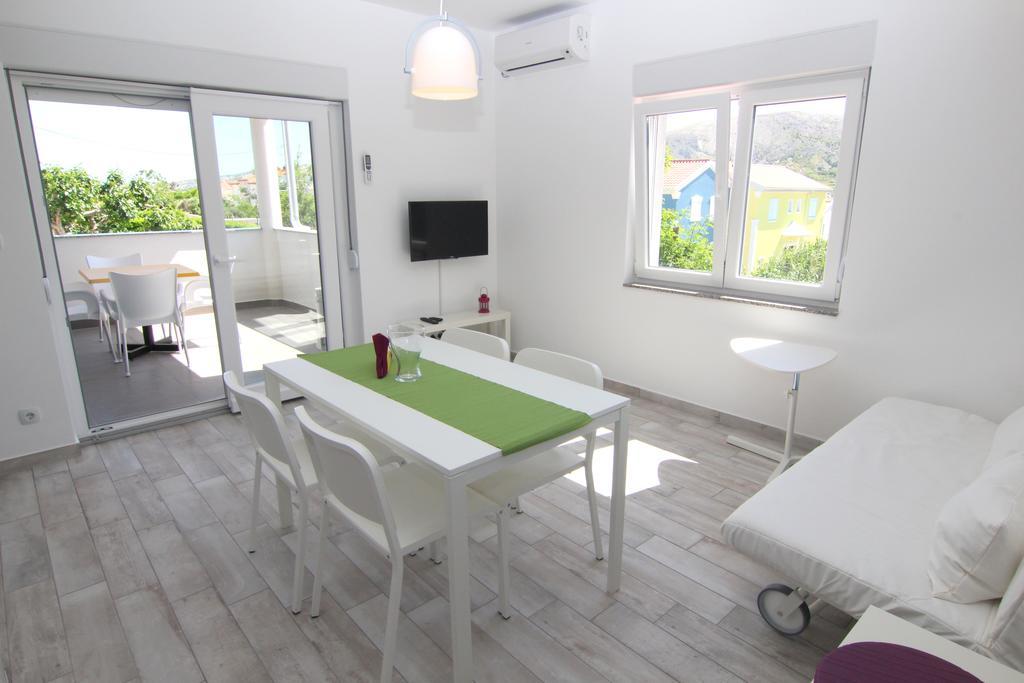Apartment Villa Franci Pag Town Exterior photo