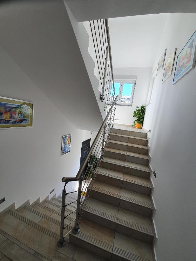 Apartment Villa Franci Pag Town Exterior photo